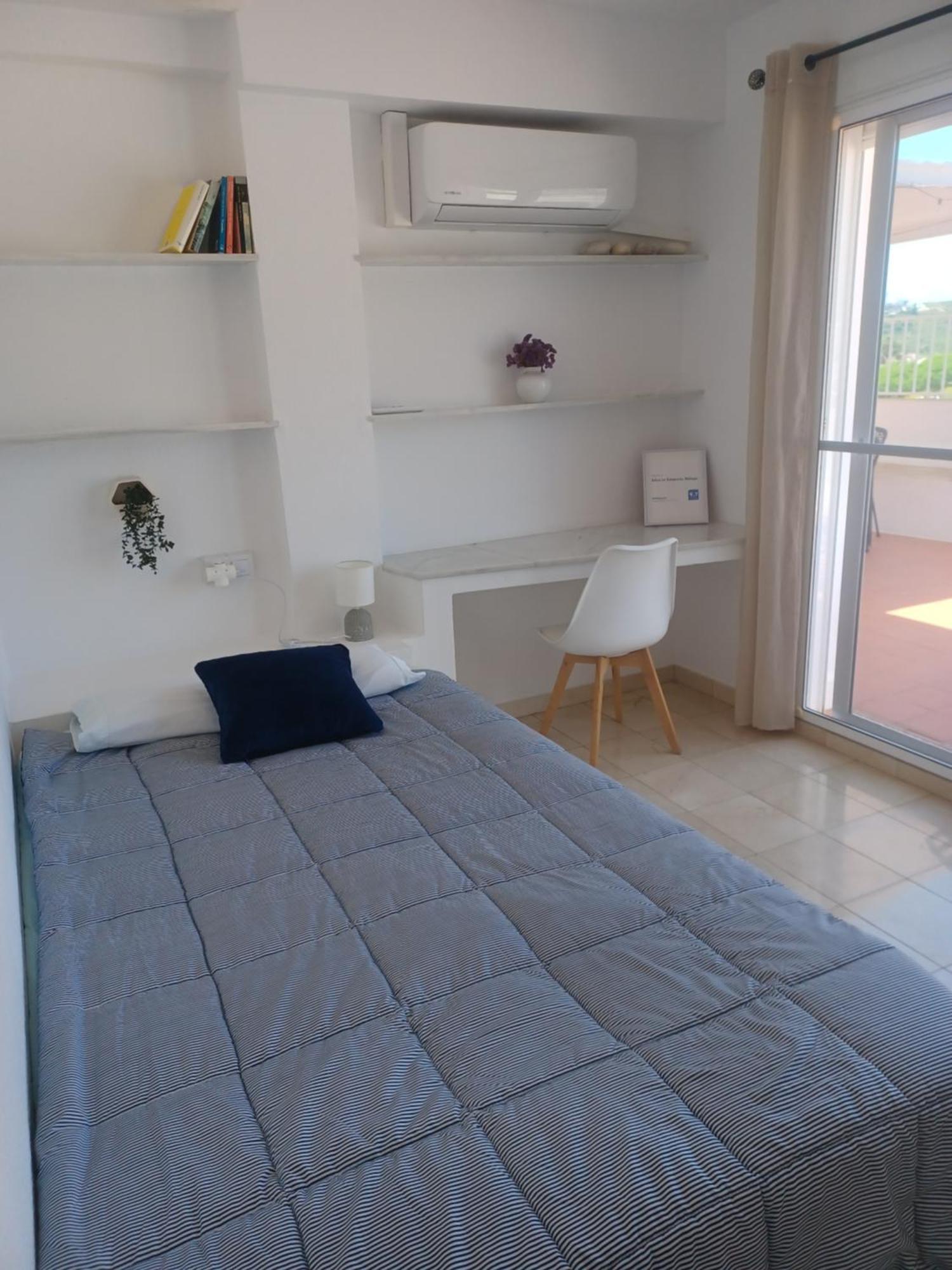 Atico En Estepona, Malaga *